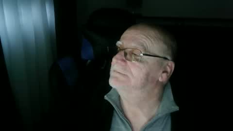 papilly online show from March 31, 2026, 10:32 pm