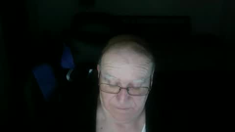 papilly online show from April 15, 2026, 8:21 am