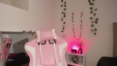 Paprika online show from September 27, 2025, 5:40 pm