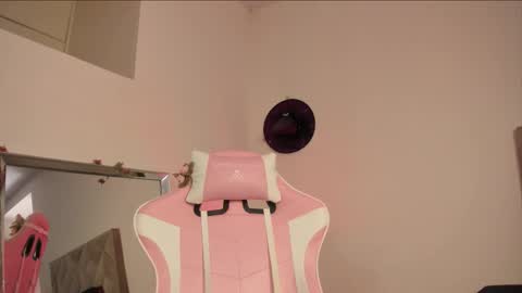 Paprika online show from November 9, 2025, 6:17 pm