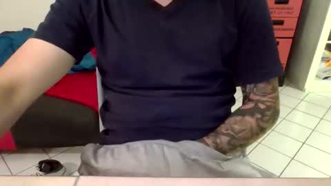 papychuo online show from November 20, 2025, 8:41 pm