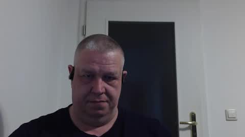 para3214 online show from May 5, 2026, 4:04 pm