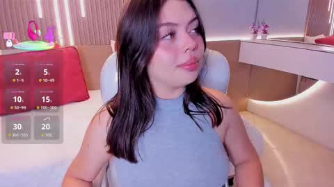 Amy and my doll online show from November 26, 2025, 4:02 am