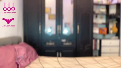 xxx online show from March 3, 2025, 11:00 am