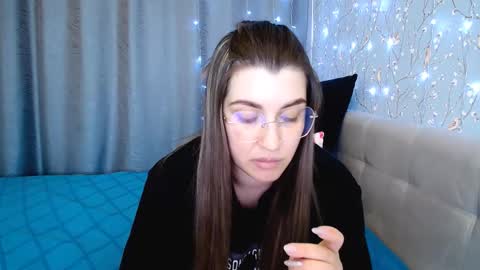 paradisexparadisex online show from January 9, 2026, 1:58 pm