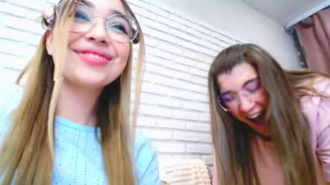 Snapshot of paradisexparadisex chatting on February 15, 2026, 7:51 am paradisexparadisex online show from February 15, 2026, 7:51 am