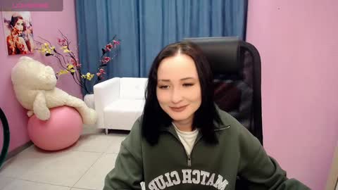 Snapshot of paradox_666_ chatting on February 10, 2025, 1:33 pm Louise online show from February 10, 2025, 1:33 pm