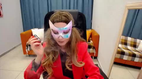 Snapshot of paradox_666_ chatting on September 15, 2025, 8:47 am Louise online show from September 15, 2025, 8:47 am