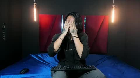 Snapshot of paranoidtemptaion_ chatting on February 10, 2025, 12:18 pm paranoidtemptaion_ online show from February 10, 2025, 12:18 pm