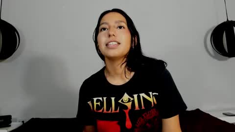 Snapshot of paranoidtemptaion_ chatting on February 26, 2025, 3:42 am paranoidtemptaion_ online show from February 26, 2025, 3:42 am