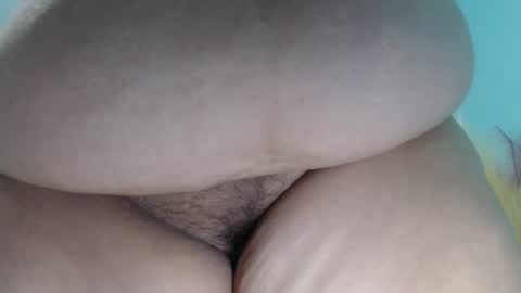 Snapshot of pareja_explosivasexx chatting on December 15, 2024, 8:58 pm Luna online show from December 15, 2024, 8:58 pm