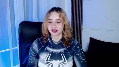 Lizz  online Monday to Saturday from 9pm to 5am Colombia time online show from January 4, 2025, 2:35 pm