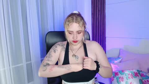 Lizz  online Monday to Saturday from 9pm to 5am Colombia time online show from January 21, 2025, 3:26 am