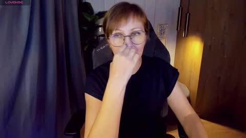 Paris online show from February 22, 2025, 4:40 pm