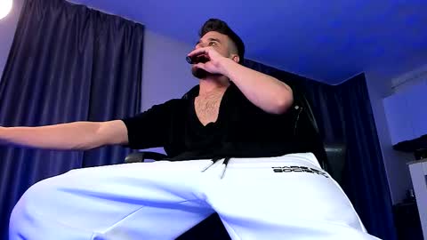 Paris online show from March 23, 2026, 2:26 am