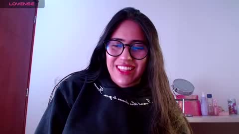 Paris  online show from December 6, 2024, 4:36 am
