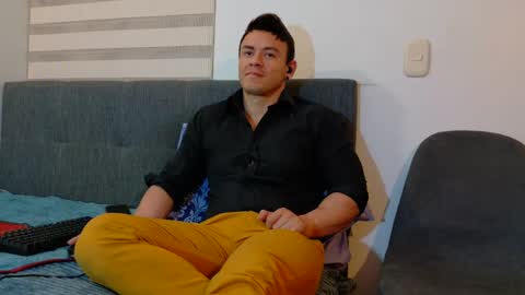 Snapshot of paris_mark chatting on October 12, 2025, 6:12 am Mark Paris online show from October 12, 2025, 6:12 am