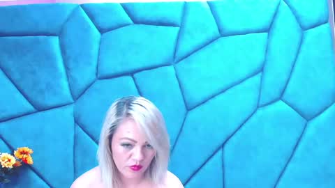paris_squirtt online show from January 6, 2025, 11:31 pm