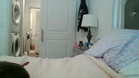 parisbaby2000 online show from October 23, 2025, 3:55 pm