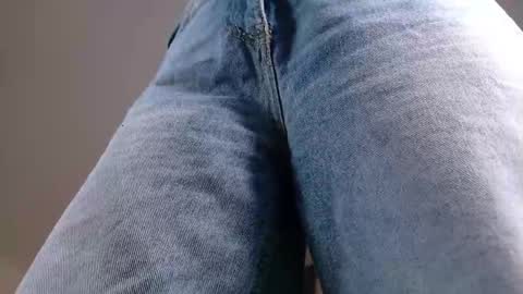 Snapshot of parisfox_ chatting on October 24, 2025, 7:43 pm PARIS online show from October 24, 2025, 7:43 pm