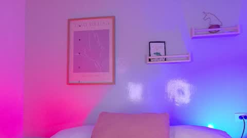 PARIS online show from March 14, 2026, 8:03 pm