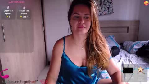 Snapshot of pariswlls chatting on October 31, 2025, 12:50 pm Paris online show from October 31, 2025, 12:50 pm