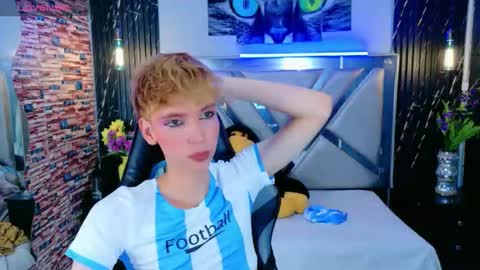 park_jimin1 online show from September 13, 2025, 2:44 am