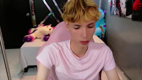 park_jimin1 online show from September 30, 2025, 2:44 pm