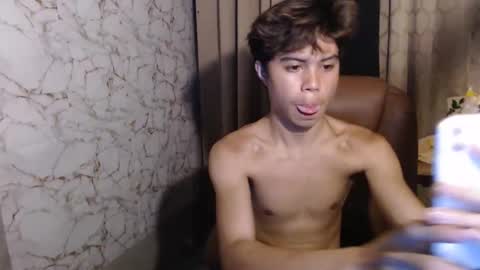 Snapshot of parkseo_yeon chatting on February 26, 2026, 9:08 am HENRY online show from February 26, 2026, 9:08 am