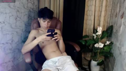 HENRY online show from May 3, 2026, 5:02 am