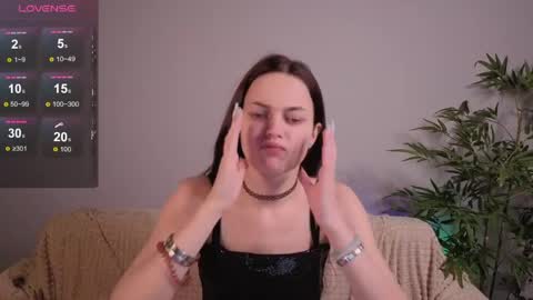 Snapshot of parrot_kisha chatting on May 6, 2026, 1:57 am parrot_kisha online show from May 6, 2026, 1:57 am