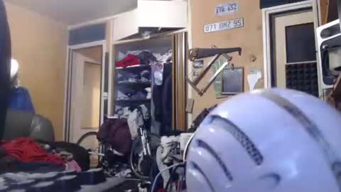 pascal88881 online show from October 18, 2025, 8:42 pm