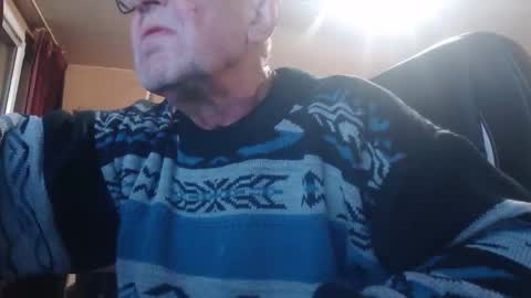 pascal88881 online show from December 21, 2025, 3:52 pm