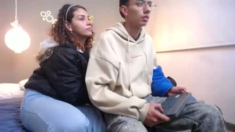 Snapshot of pasionados chatting on September 13, 2025, 2:33 am pasionados online show from September 13, 2025, 2:33 am