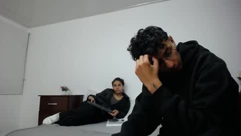 Snapshot of pasionados chatting on October 4, 2025, 2:42 am pasionados online show from October 4, 2025, 2:42 am