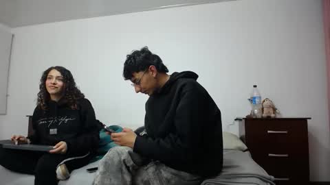 Snapshot of pasionados chatting on October 5, 2025, 2:32 am pasionados online show from October 5, 2025, 2:32 am