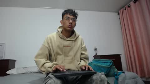 Snapshot of pasionados chatting on October 12, 2025, 3:16 am pasionados online show from October 12, 2025, 3:16 am