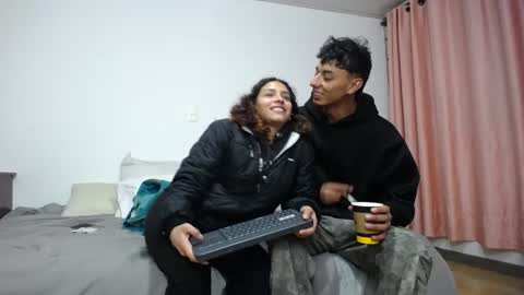 Snapshot of pasionados chatting on October 14, 2025, 2:56 am pasionados online show from October 14, 2025, 2:56 am