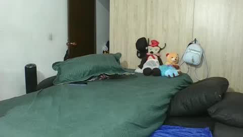 Snapshot of passion_fruit01 chatting on September 11, 2025, 5:57 pm passion_fruit01 online show from September 11, 2025, 5:57 pm