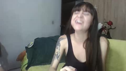 Snapshot of passion_fruit01 chatting on October 4, 2025, 2:20 am passion_fruit01 online show from October 4, 2025, 2:20 am