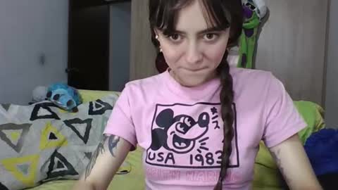 Snapshot of passion_fruit01 chatting on October 13, 2025, 11:10 am passion_fruit01 online show from October 13, 2025, 11:10 am