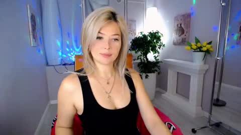 Snapshot of passionate_babe chatting on September 18, 2025, 3:30 am I have returned from vacation and I am glad to share my energy and emotions with you online show from September 18, 2025, 3:30 am