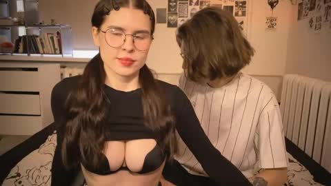 Zoe online show from March 22, 2026, 8:40 am