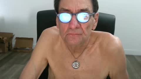 Bob online show from November 1, 2025, 8:44 pm