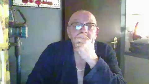 patjeooo online show from December 22, 2024, 5:56 am