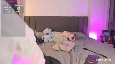 Snapshot of patricia69fox chatting on October 8, 2025, 11:24 pm Paty online show from October 8, 2025, 11:24 pm