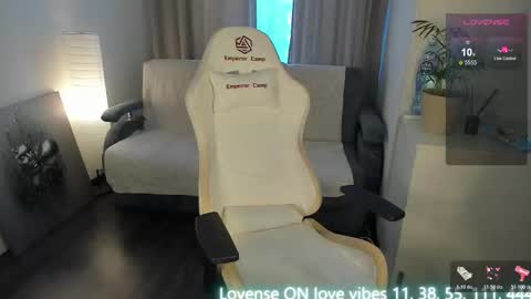 patricia_lions_ online show from October 18, 2025, 6:48 am