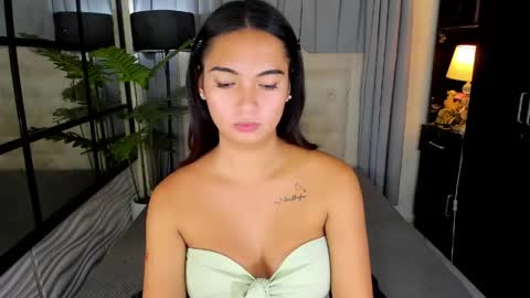 patricia_miller08 online show from May 19, 2026, 8:48 pm