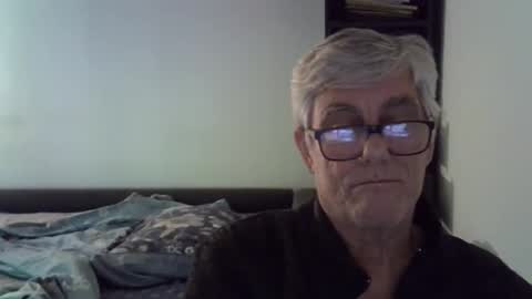 Snapshot of patrick5275 chatting on December 8, 2024, 12:51 am patrick5275 online show from December 8, 2024, 12:51 am