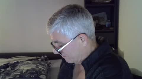 Snapshot of patrick5275 chatting on December 21, 2024, 8:21 pm patrick5275 online show from December 21, 2024, 8:21 pm